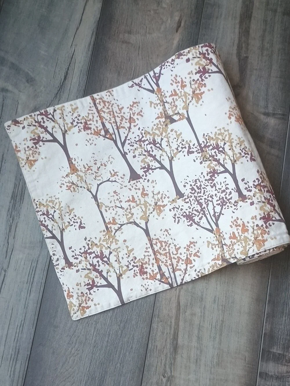 Able Tree Pattern Table Runner in White, Brown, Gold